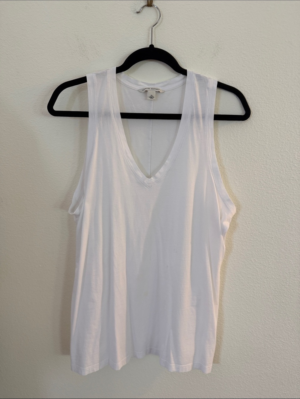 Banana Republic White V-Neck Tank Top